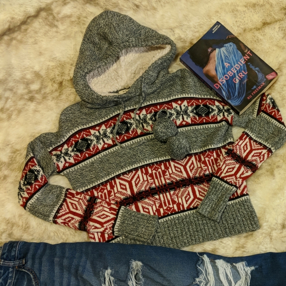 Fun Cozy Sweater 😊